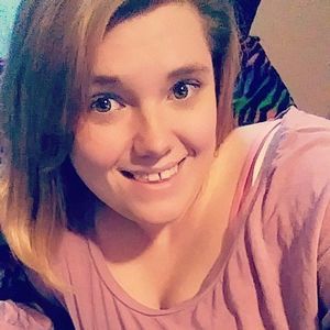 Meet your Posher, Carissa